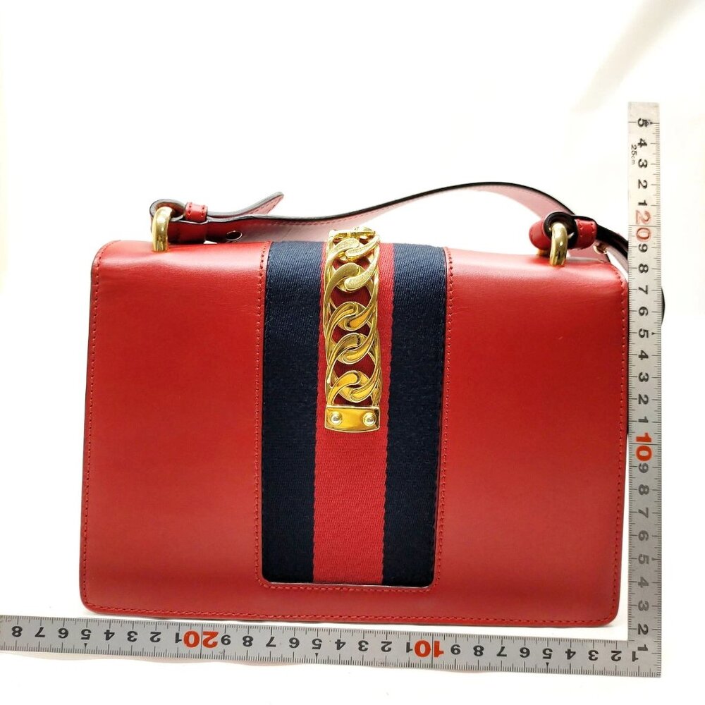 Authentic Gucci Sherry Line Red Leather Shoulder Bag mn684-112625 - Picture 2 of 16